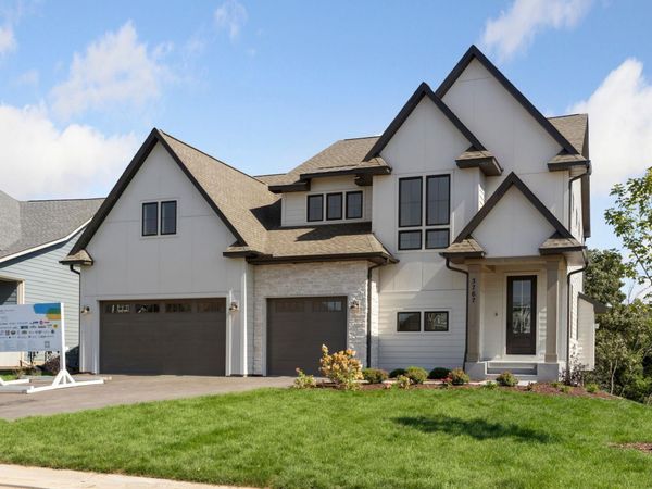 3767 Knightsbridge Lane N, Lake Elmo, MN 55042