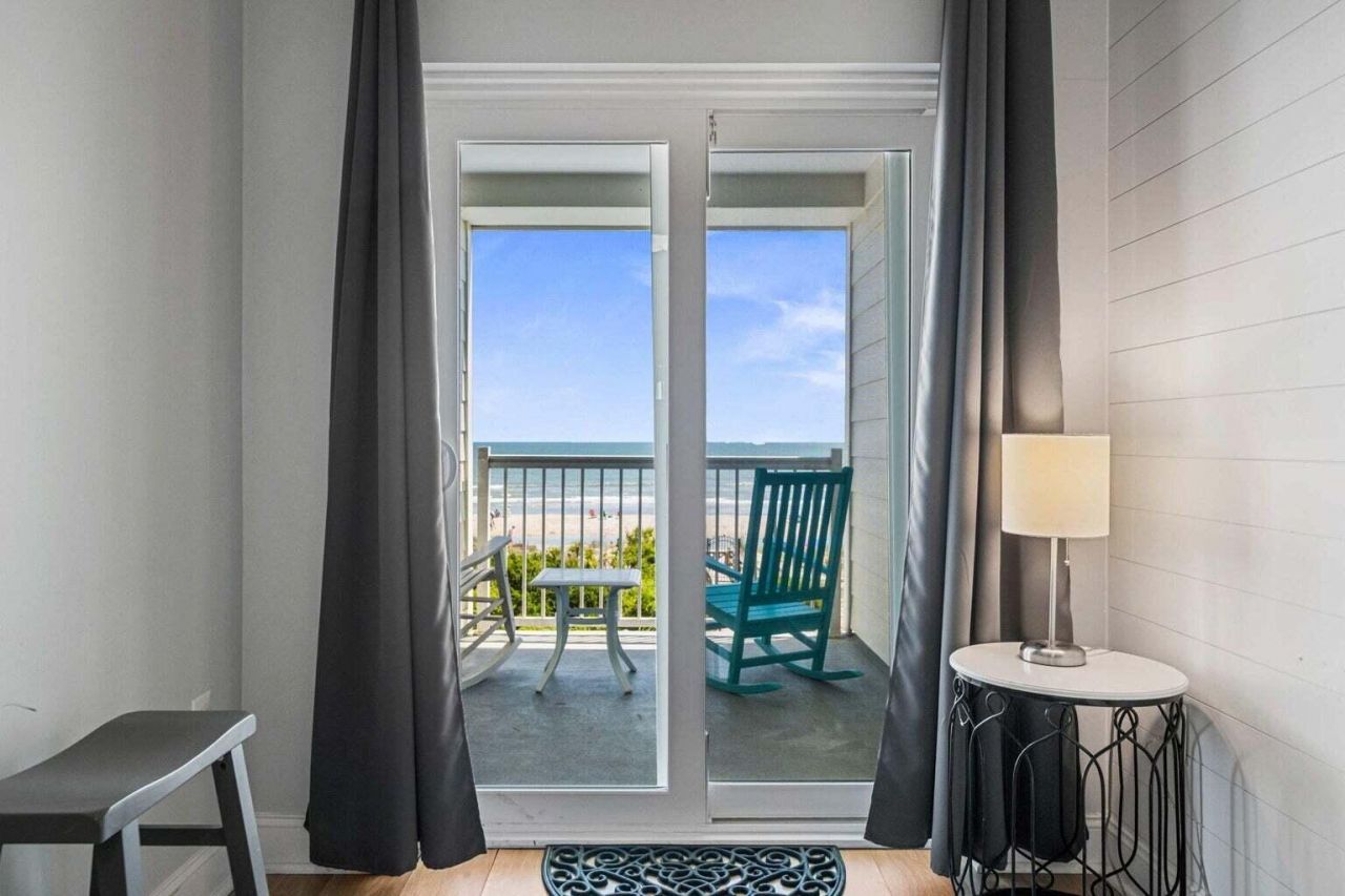 1116 Ocean Boulevard  Photo 33