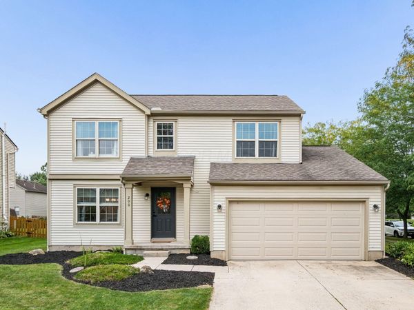 200 Sonoma Drive , Delaware, OH 43015