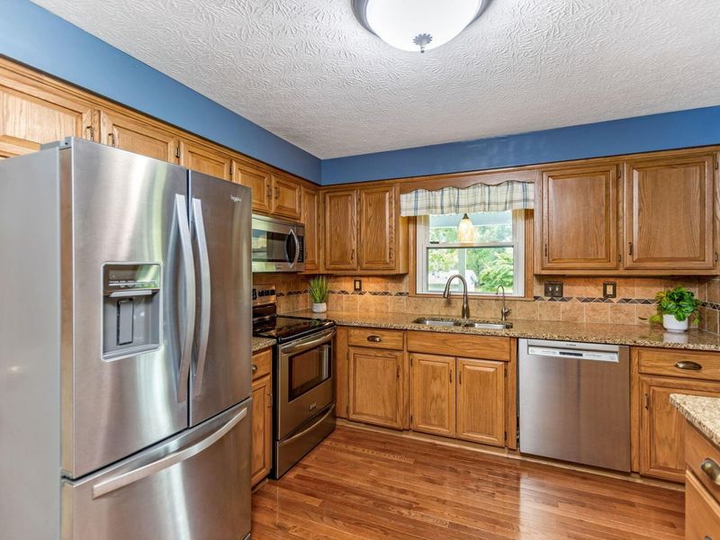4465 Pine Hills Court NW, Carroll, OH 43112 Photo 18