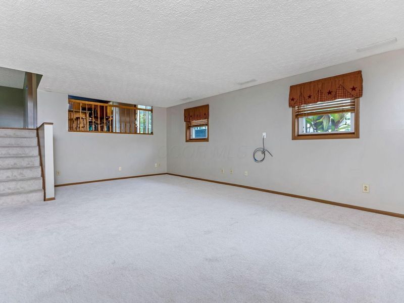 4465 Pine Hills Court NW, Carroll, OH 43112 Photo 32