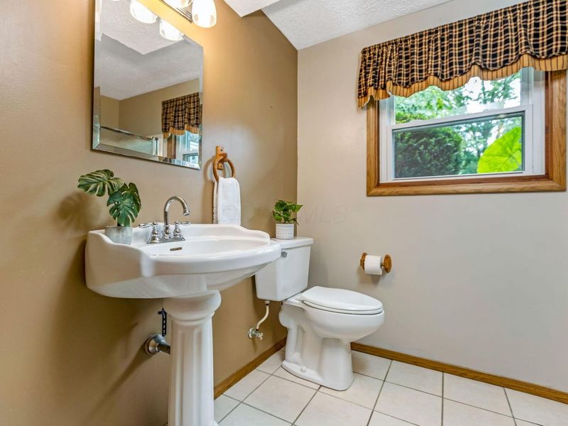 4465 Pine Hills Court NW, Carroll, OH 43112 Photo 35