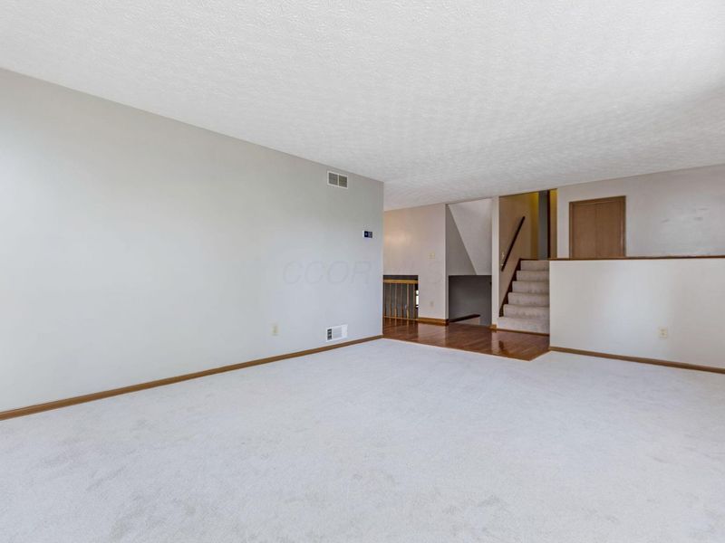 4465 Pine Hills Court NW, Carroll, OH 43112 Photo 9
