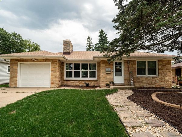 10321 W Manitoba STREET, West Allis, WI 53227