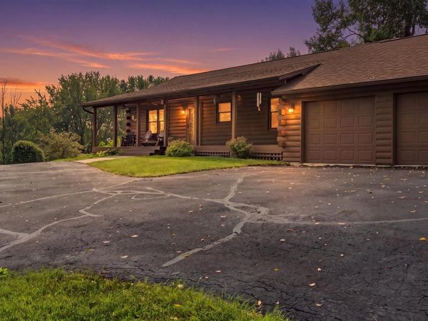 N7139 Elm COURT, Holmen, WI 54636