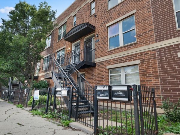 738 S Kedzie Avenue , Unit 2, Chicago, IL 60612
