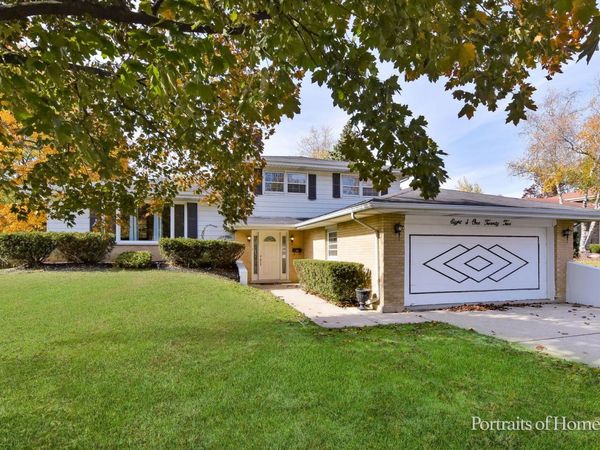 8S122 Washington Street , Darien, IL 60561
