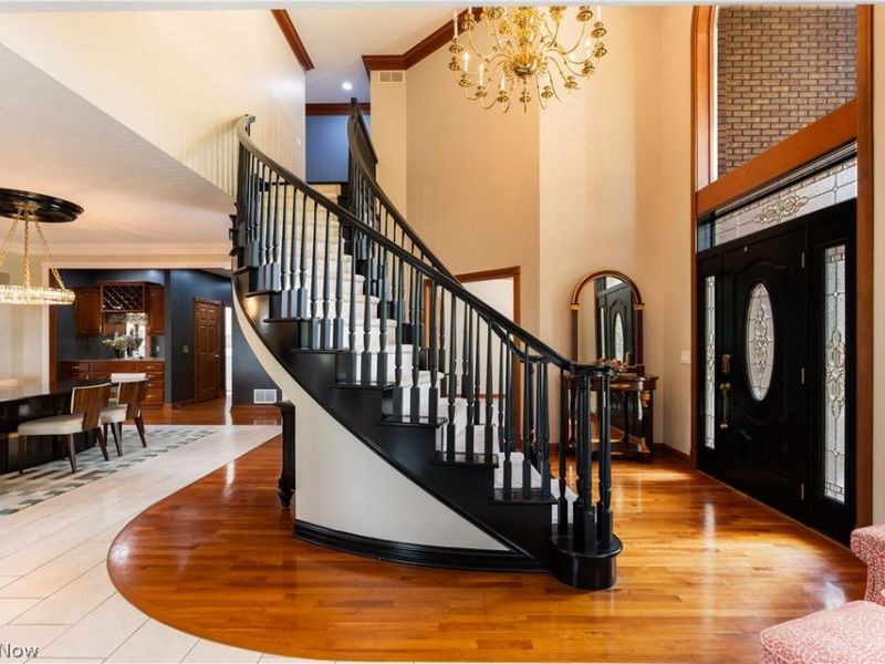 2389 Amberwood Circle NE, Massillon, OH 44646 Photo 6
