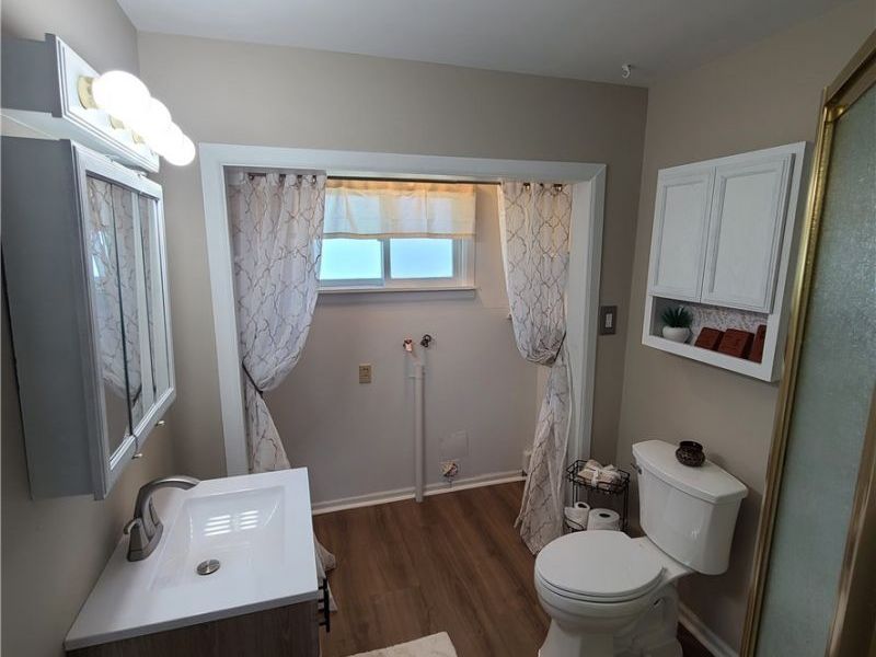 32 Market Street, Mount Pleasant, OH 43939 Photo 17