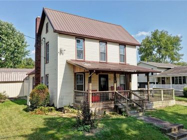 313 2nd Avenue SE, Beach City, OH 44608