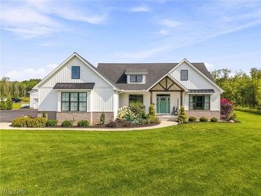 421 Pontius Road, Mogadore, OH 44260
