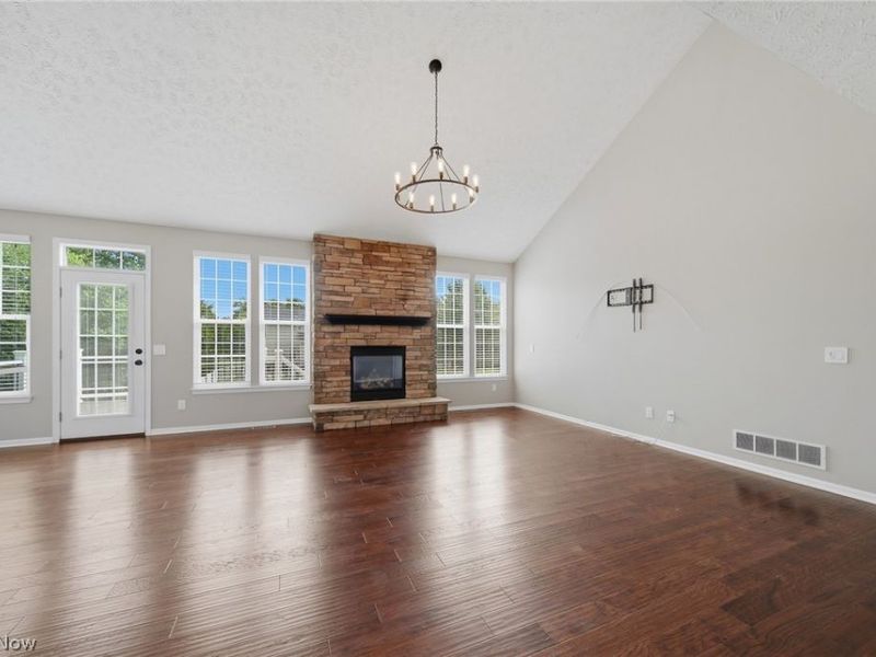 9264 Wellspring Avenue NW, North Canton, OH 44720 Photo 17
