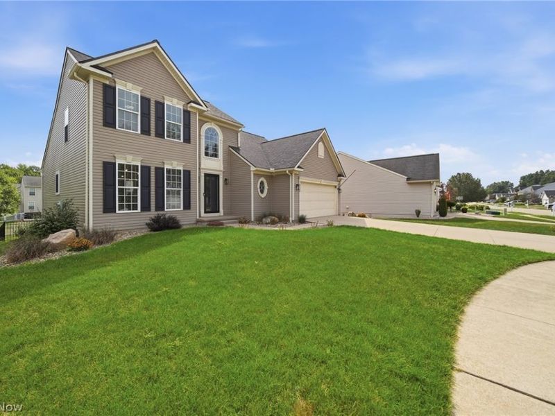 9264 Wellspring Avenue NW, North Canton, OH 44720 Photo 3