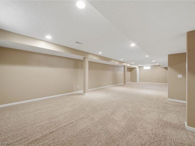 9264 Wellspring Avenue NW, North Canton, OH 44720 Photo 35