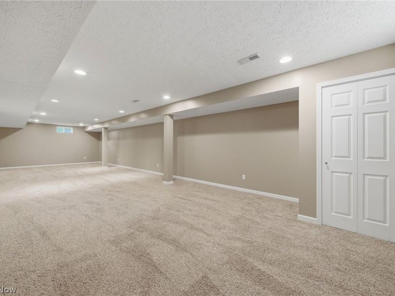 9264 Wellspring Avenue NW, North Canton, OH 44720 Photo 36