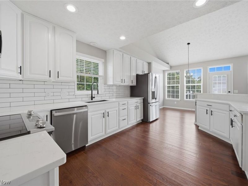 9264 Wellspring Avenue NW, North Canton, OH 44720 Photo 7