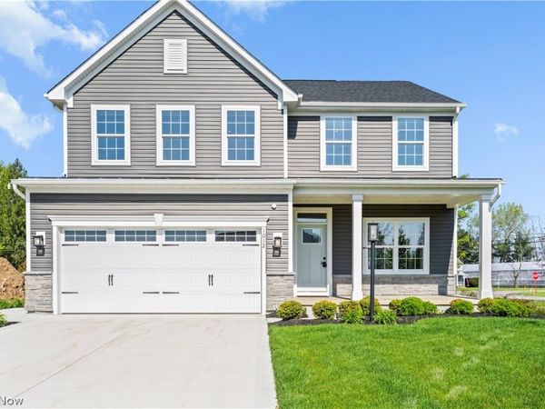 1012 Ashford Court , Columbia Station, OH 44028