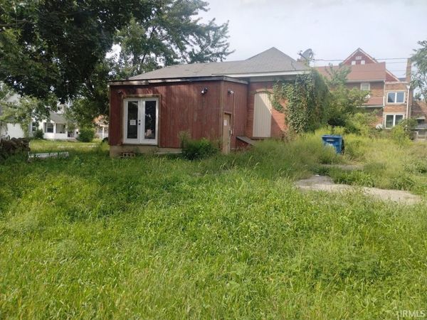 1521 S Adams Street, Marion, IN 46953