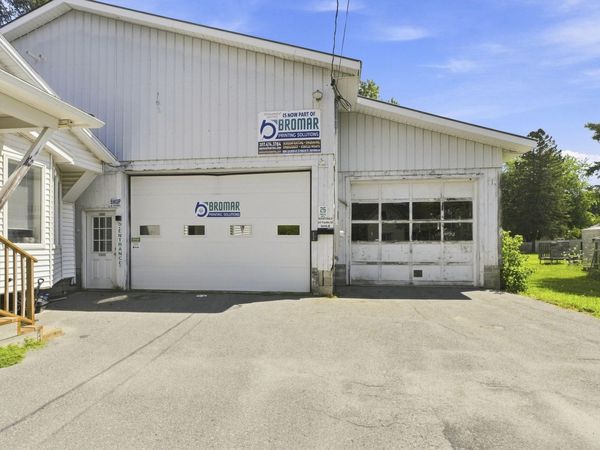 25 Parlin Street , Skowhegan, ME 04976