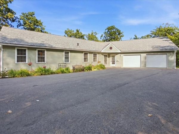 92 Chautauqua Road , Fryeburg, ME 04037