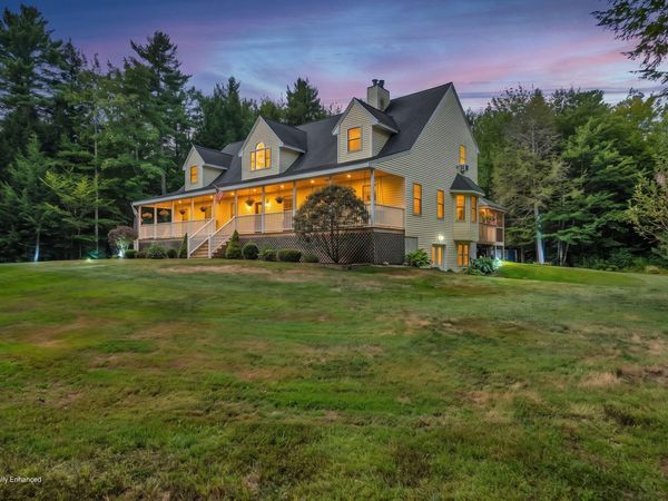 28 Hobbs Drive , New Gloucester, ME 04260