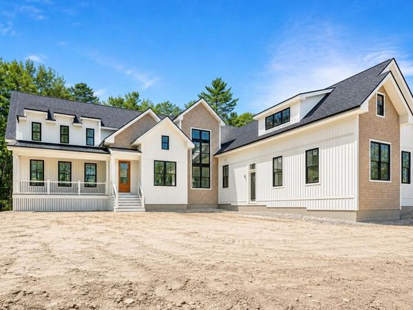 17 Coastal Pines , Cumberland, ME 04021
