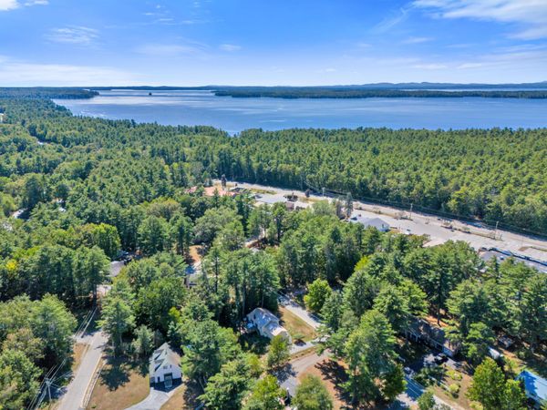 10 Pine Lane , Raymond, ME 04071