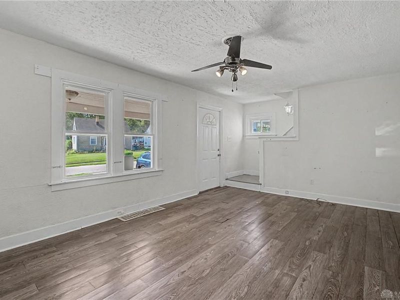 1959 Gondert Avenue, Dayton, OH 45403 Photo 3