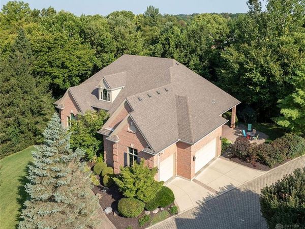 15 Aspen Woods Drive, Springboro, OH 45066