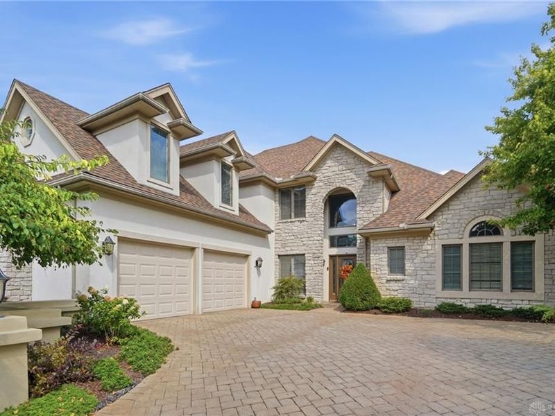 5656 Stone Lake Drive, Dayton, OH 45429 Photo 2