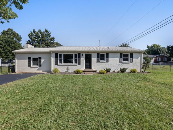 2706 Driftwood Dr , Springfield, TN 37172