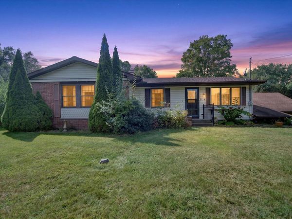3124 Earl Drive, Spring Arbor, MI 49283