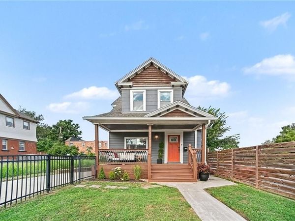 3012 Flora Avenue, Kansas City, MO 64109
