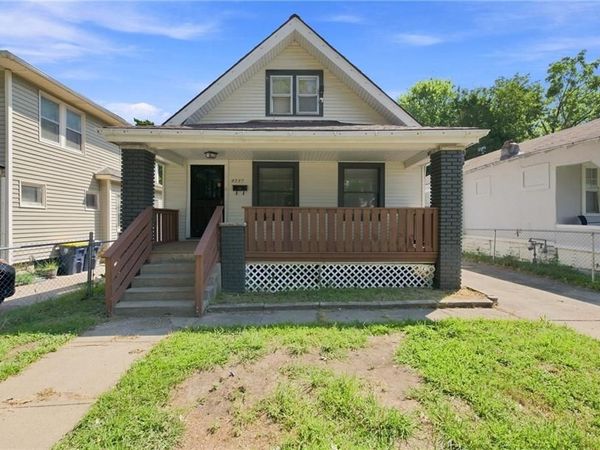 4237 Agnes Avenue, Kansas City, MO 64130