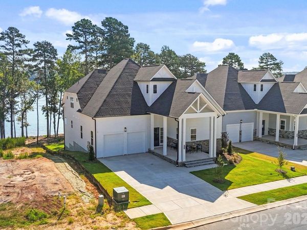 4531 Splash Trail, Sherrills Ford, NC 28673