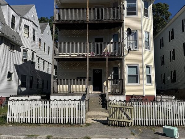 16 Ashton, Unit 3, Worcester, MA 01605
