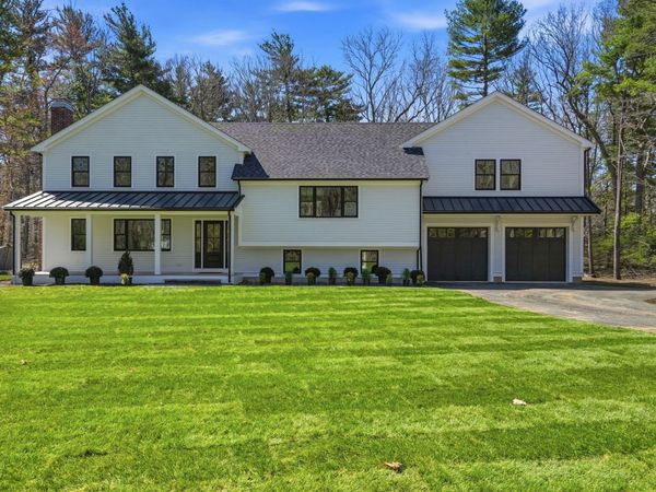 26 Old Pottery Ln, Norwell, MA 02061