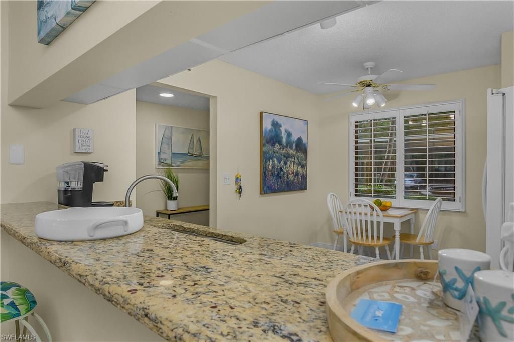 5708 Deauville Cir, Unit J102, Naples, FL 34112 Photo