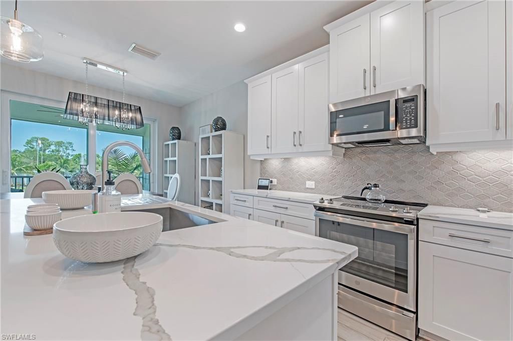 2555 Seychelles Dr , Unit 407, Naples, FL 34112 Photo