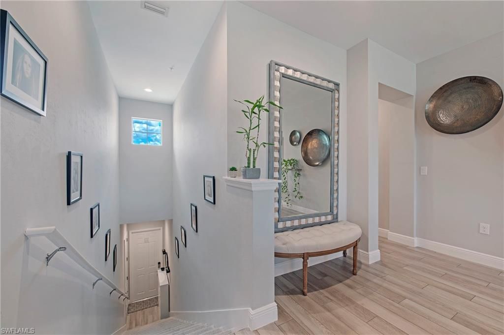 2555 Seychelles Dr , Unit 407, Naples, FL 34112 Photo