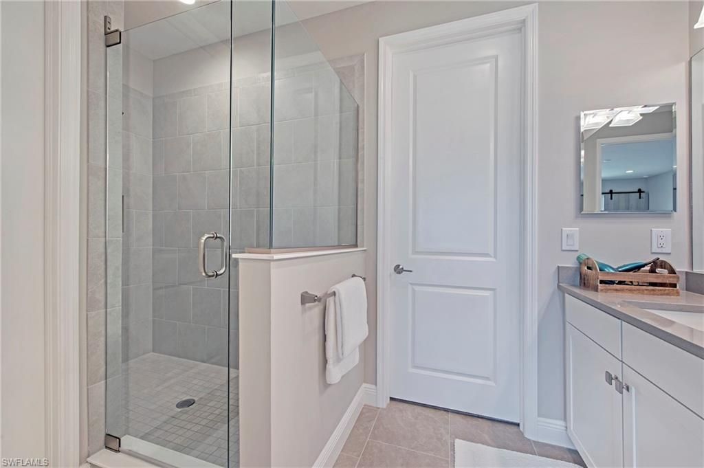 2555 Seychelles Dr , Unit 407, Naples, FL 34112 Photo