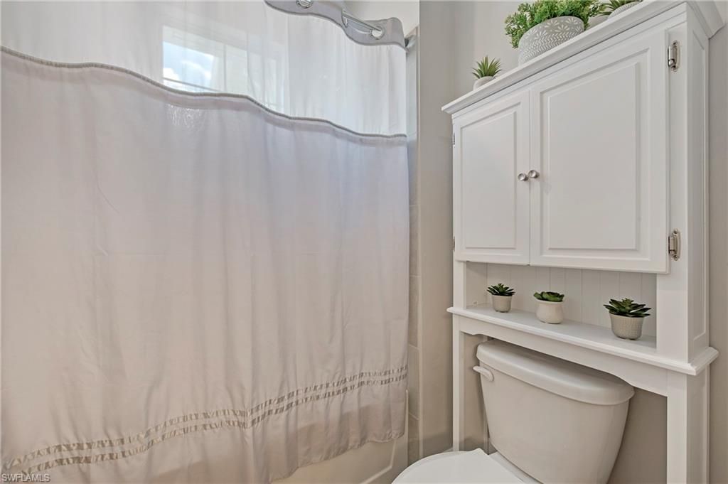 2555 Seychelles Dr , Unit 407, Naples, FL 34112 Photo