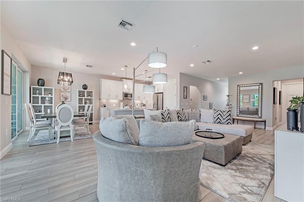 2555 Seychelles Dr , Unit 407, Naples, FL 34112 Photo