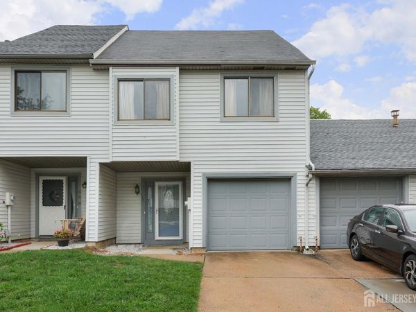 117 Lexington Circle, Matawan, NJ 07747