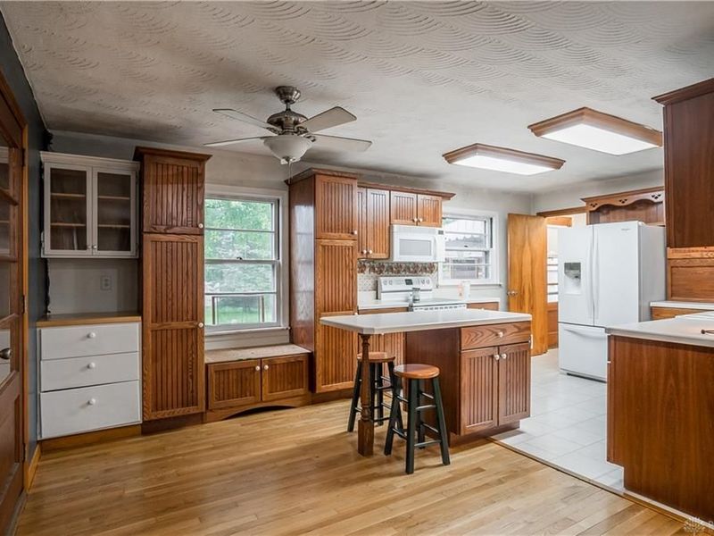 310 Wolf Avenue, Englewood, OH 45322 Photo 5