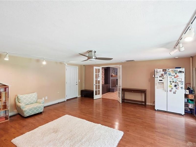 581 Lewisham Avenue, Washington Township, OH 45429 Photo 18