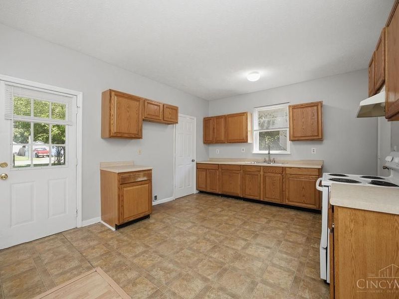 1915 Woodlawn Avenue, Middletown, OH 45044 Photo 12