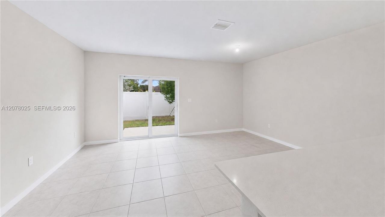 389 NW 10th Ct , Florida City, FL 33034 Photo