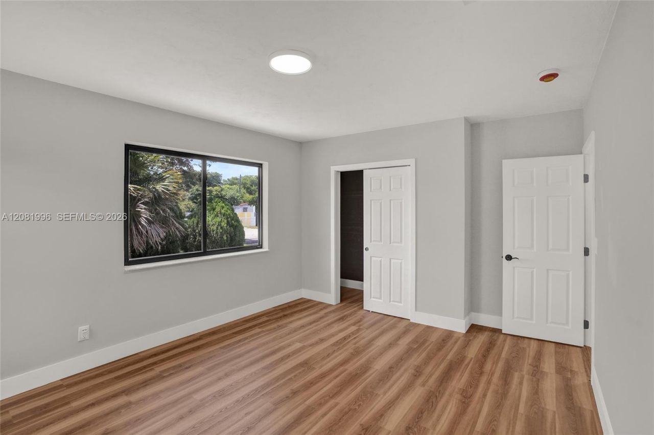 555 NW 124th St, North Miami, FL 33168 Photo