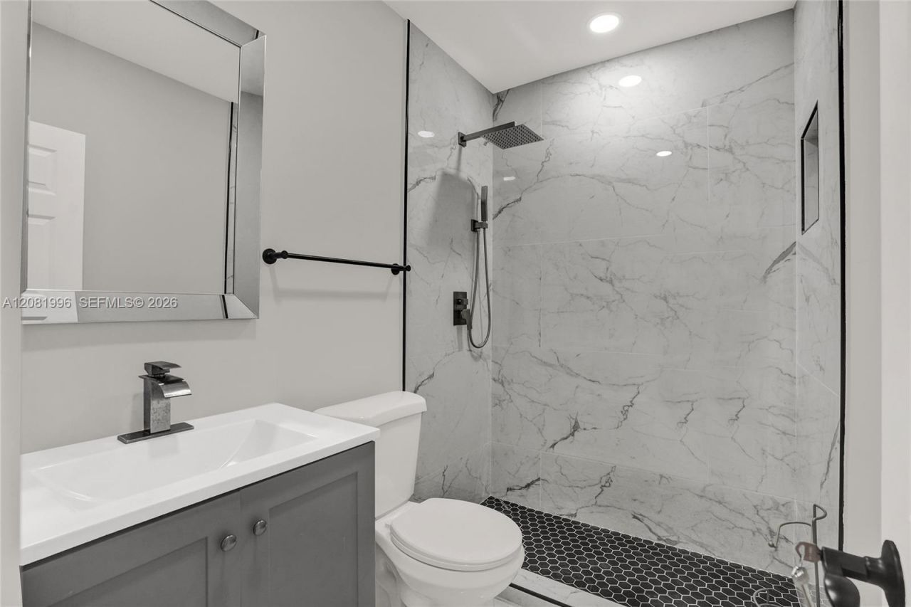 555 NW 124th St, North Miami, FL 33168 Photo